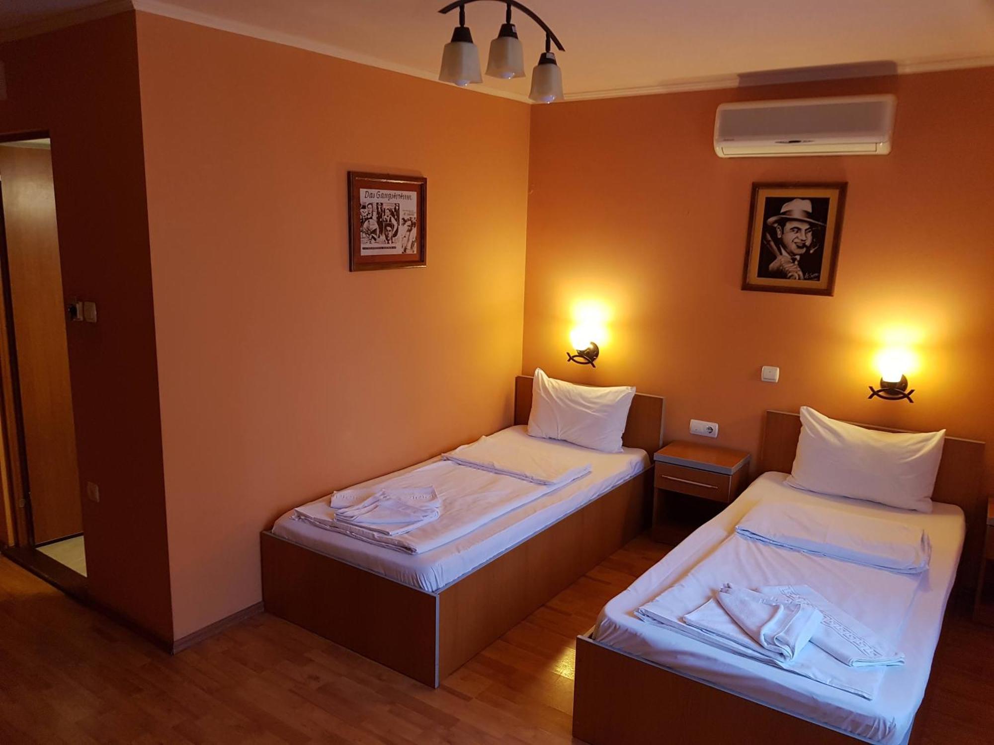 Motel Al Capone Satu Mare Exterior foto