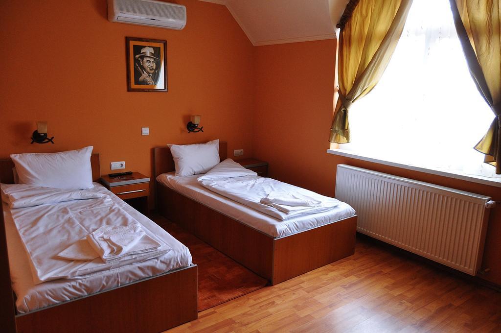 Motel Al Capone Satu Mare Exterior foto